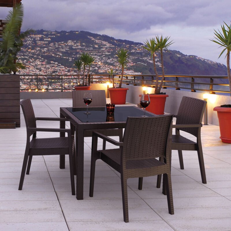 Sillon Ibiza Rattan en terraza